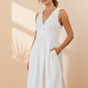 MICHAEL Michael Kors Womens Size 6 V Neck White Sleeveles Summer Dress